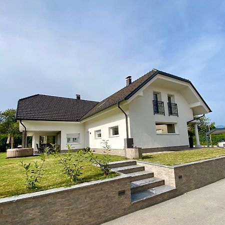 Villa Hisa Helena à Kranj Extérieur photo