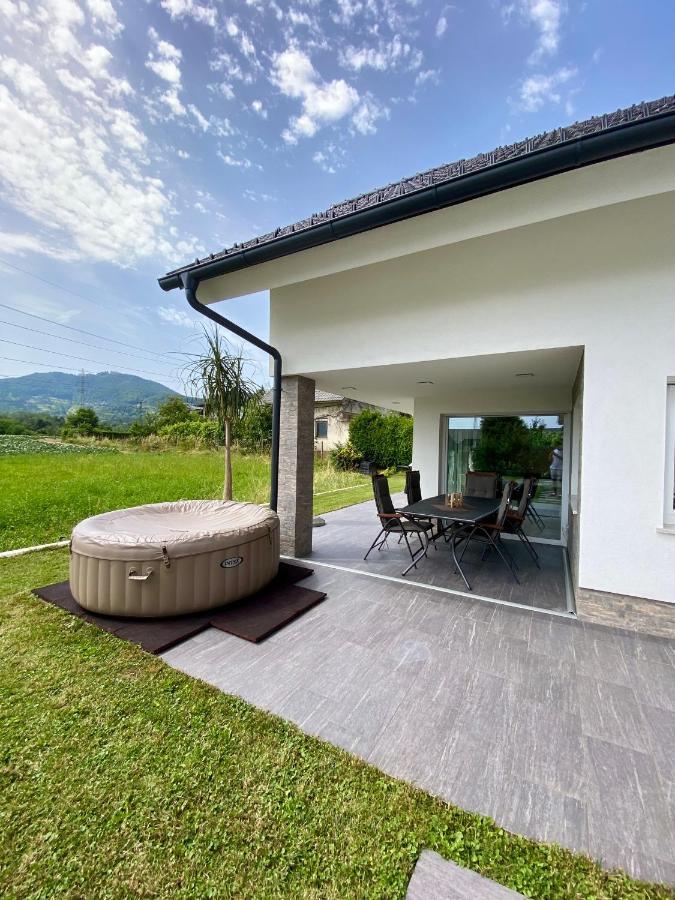 Villa Hisa Helena à Kranj Extérieur photo